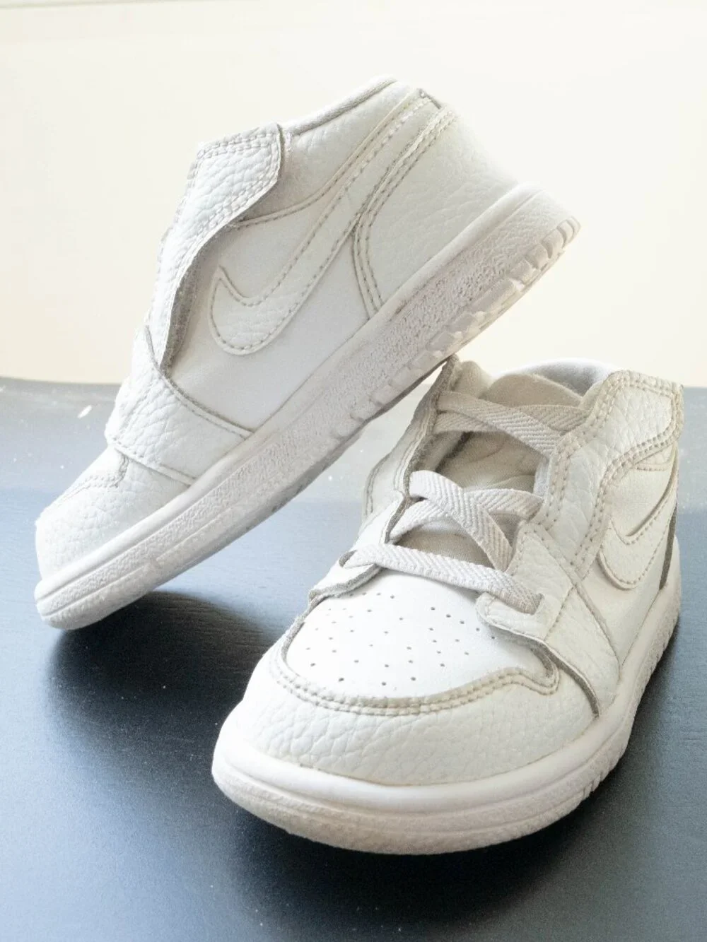 Nike pair kid